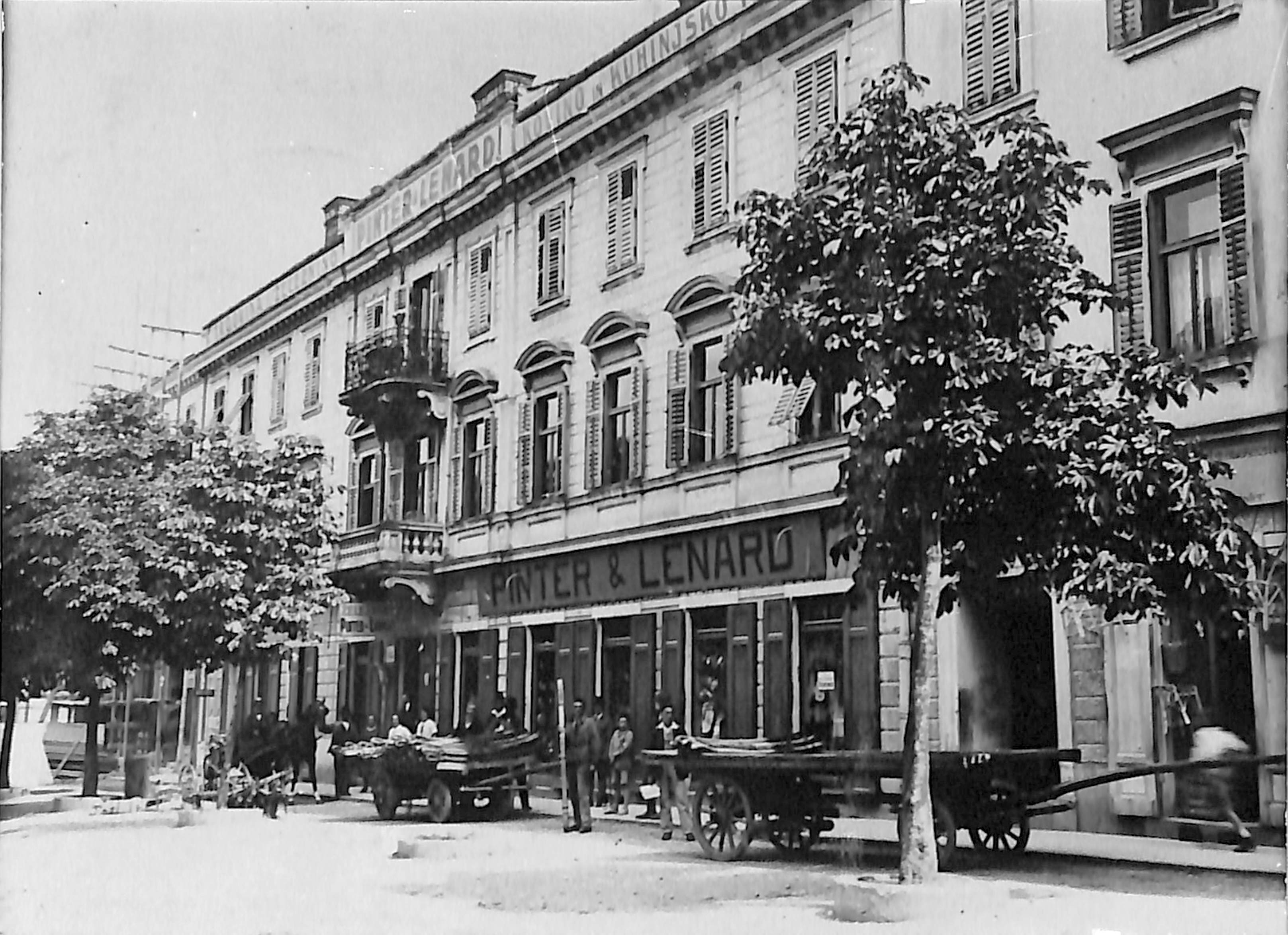 Poslovna zgradba